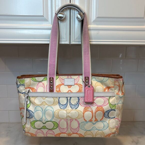 Coach Bag Purse Handbag Hampton Scribble Signature Logo Multicolor Tote Bag - Picture 7 of 16